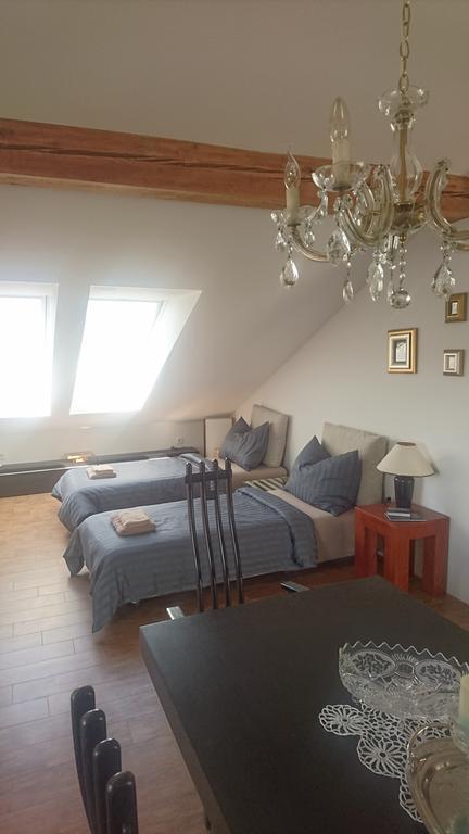 Angel'S Nest Apartment Komenda المظهر الخارجي الصورة