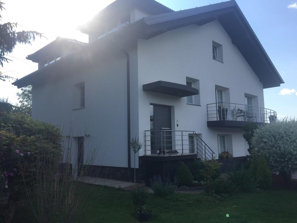 Angel'S Nest Apartment Komenda المظهر الخارجي الصورة